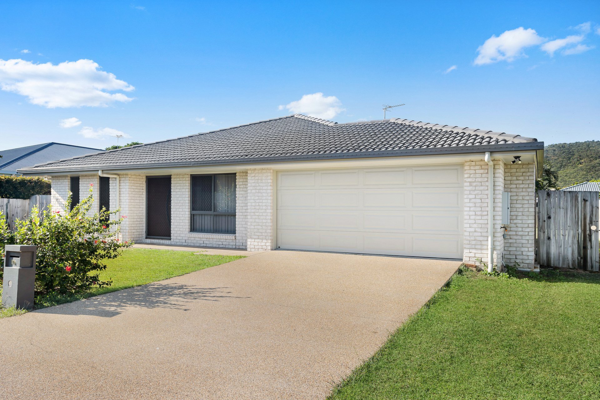 20 Bushpea Court
